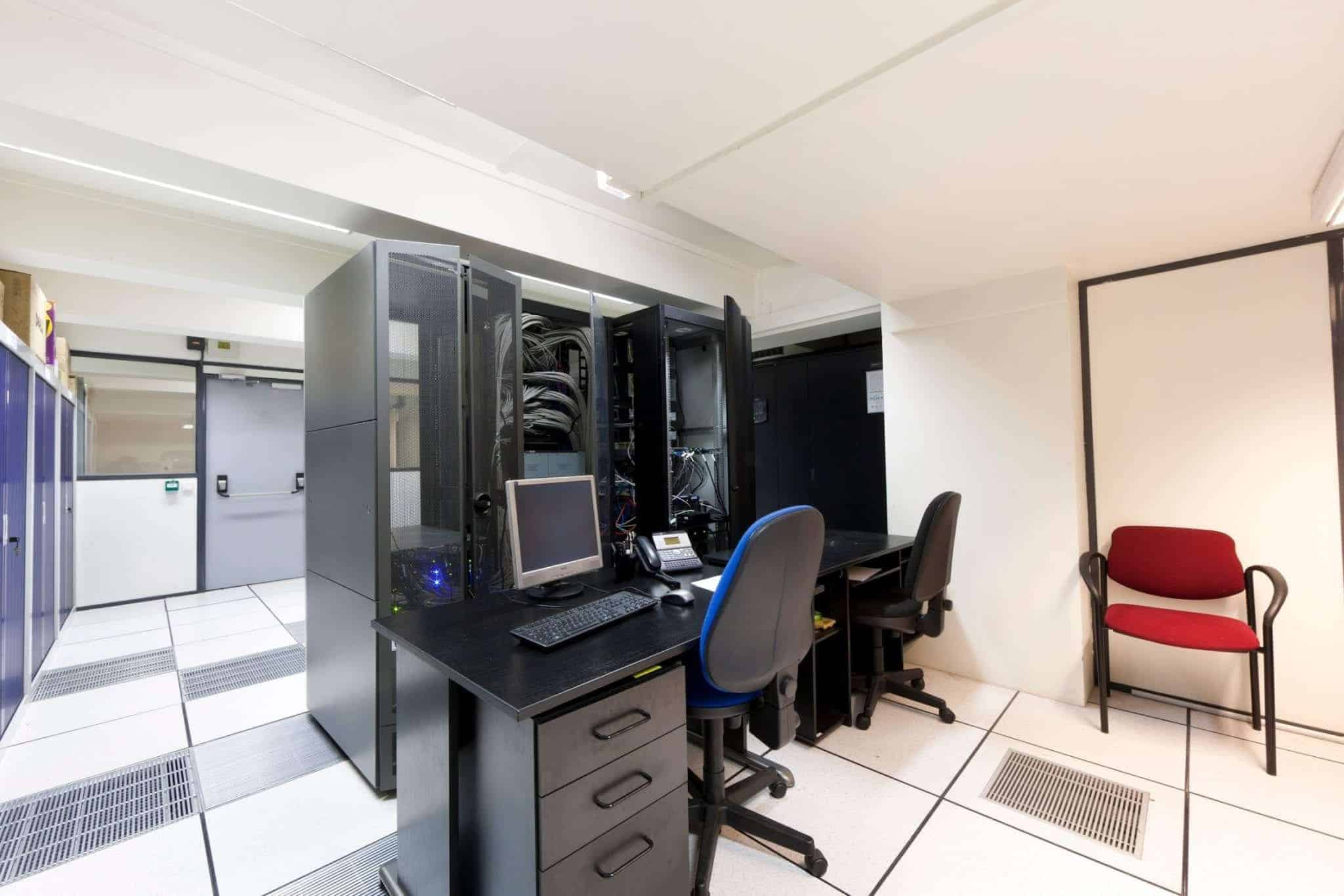 Installation salle informatique
